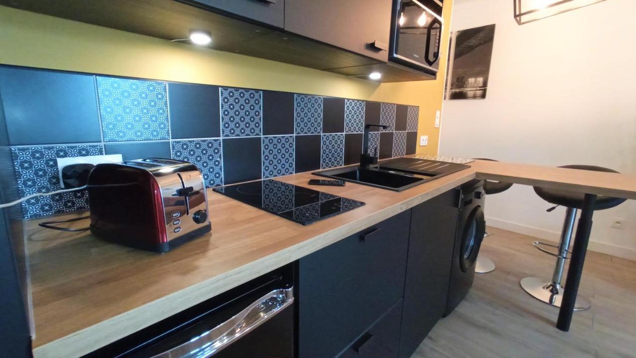 Appartements Aux Portes D'Ales - Centre Ville Ngoại thất bức ảnh